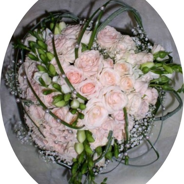 Букет невесты роза кустовая
